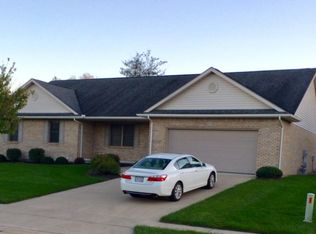 2971 Bridlewood Dr, Maplewood, OH 45365