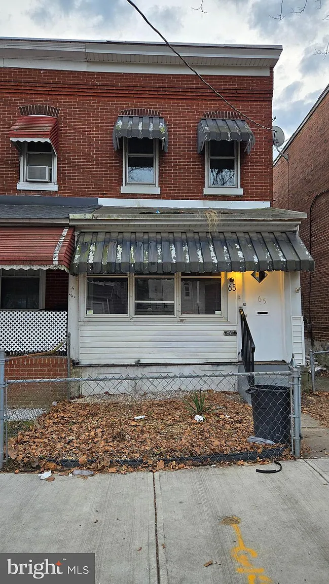 65 Race St photo 1