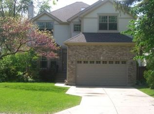 1225 Hunter Rd, Wilmette, IL 60091