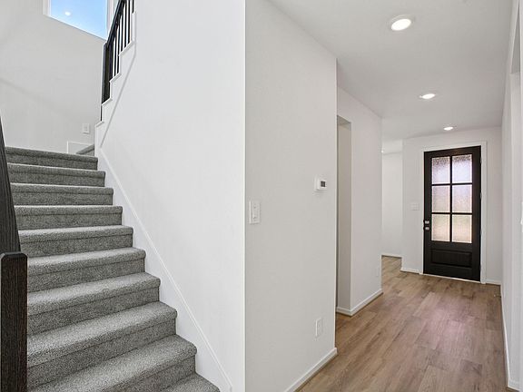 4th image of 2843 Clapbread Ln