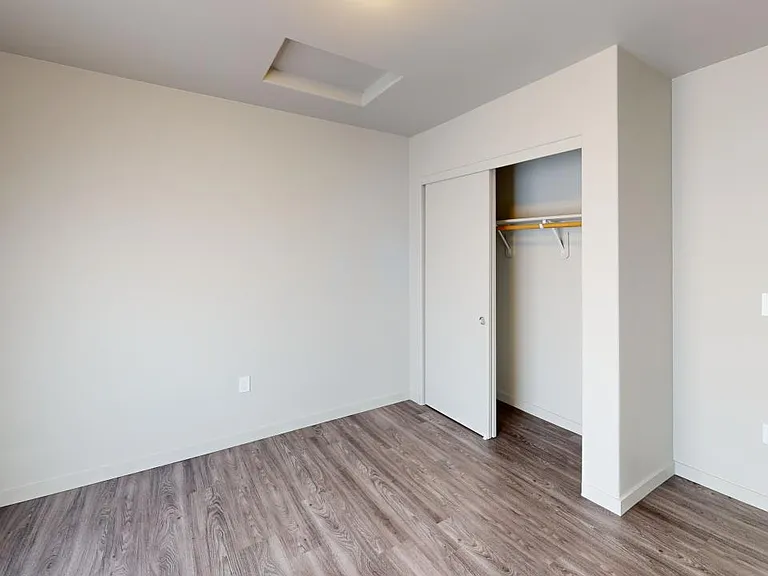 217 Stockton Ave — Photo 14