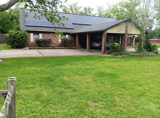 7824 Pecan Forest Ln, Baytown, TX 77521