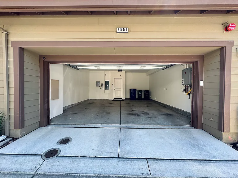 3551 Teeling Way — Photo 15