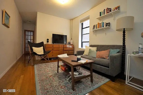 Rented by Citi Habitats | media 8