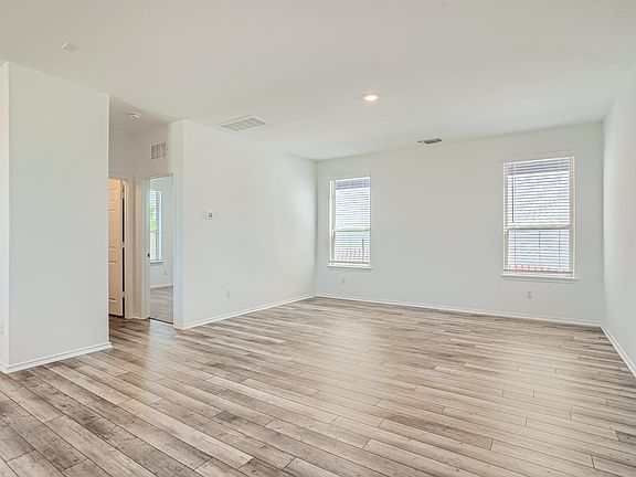 2nd image of 924 Black Alder St