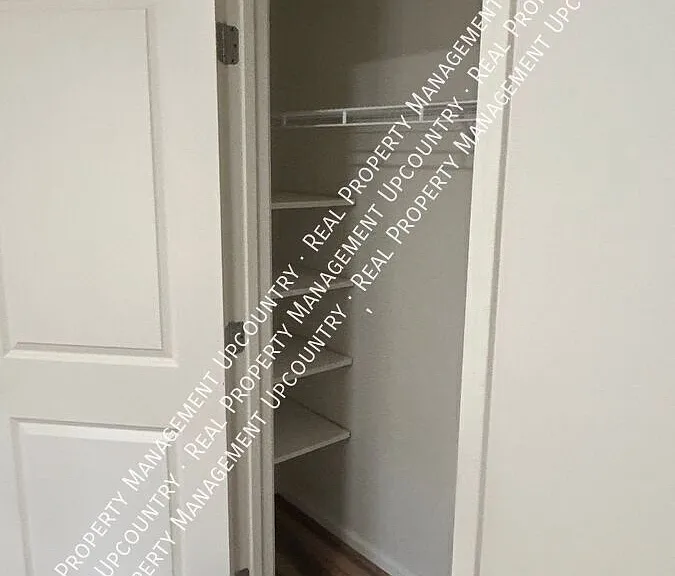 229 Lions Park Rd — Photo 13