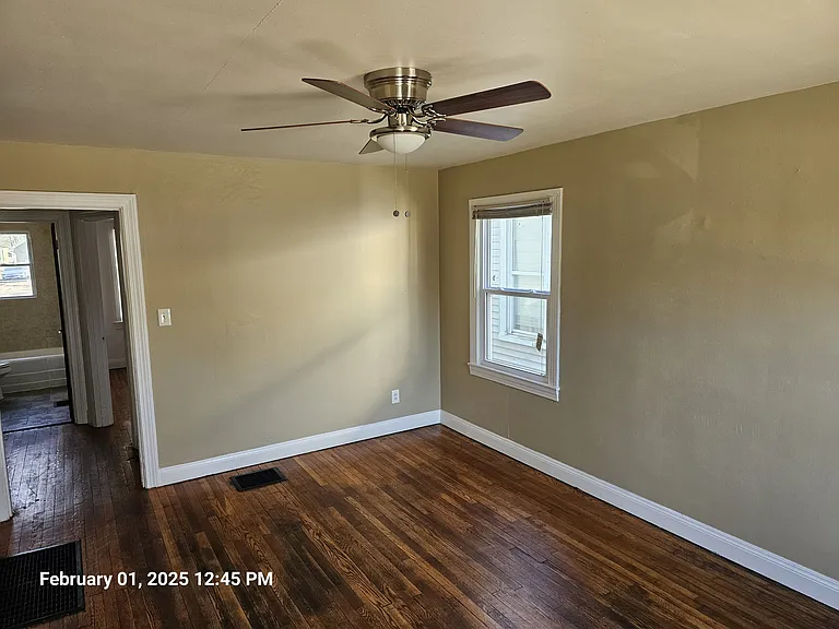 3754 Powell Ave — Photo 6