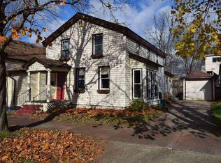 255 4th St, Reedsburg, WI 53959