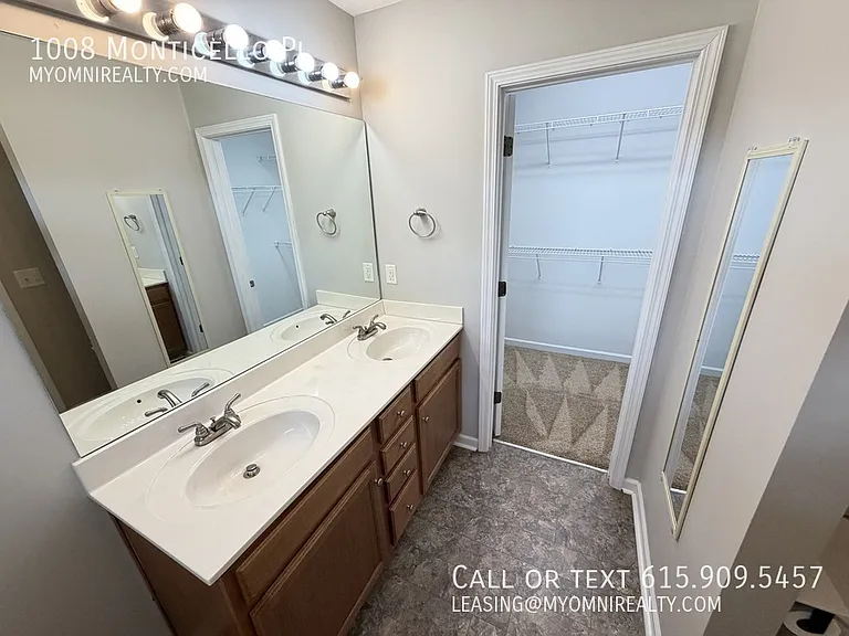 1008 Monticello Pl — Photo 5