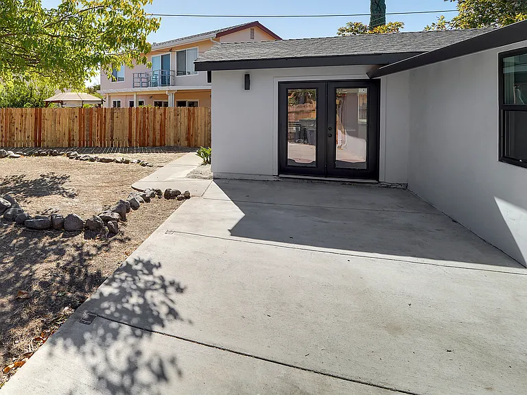 1502 Coolidge St — Photo 47