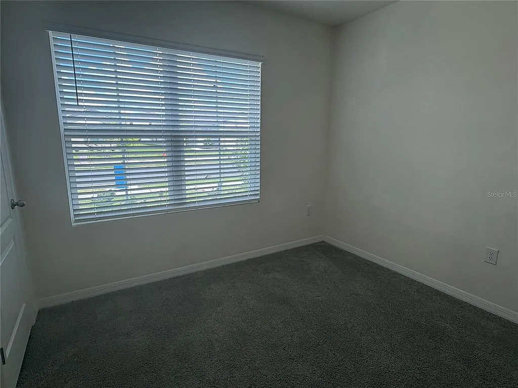 4 bed, 2.0 bath, 1830 sqft, $2,500 — Photo 4