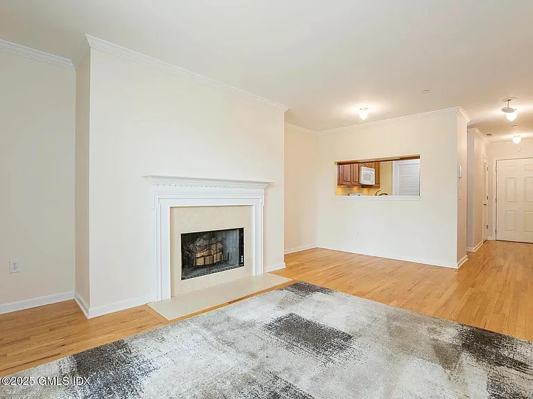 51 Forest Ave #61 — Photo 4