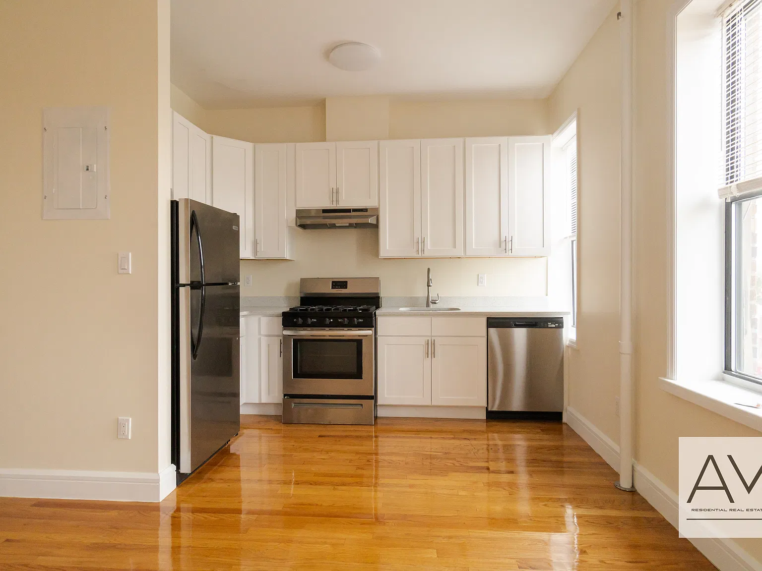 1320 Coney Is Avenue — Photo 2
