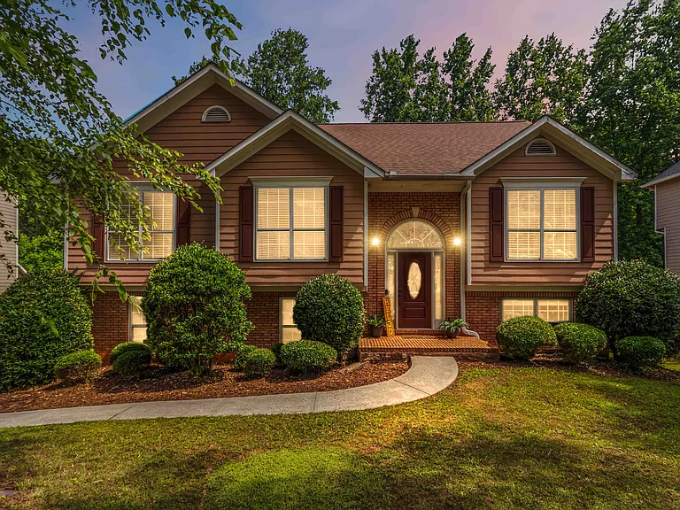 Hunters Branch Ct — Photo 1