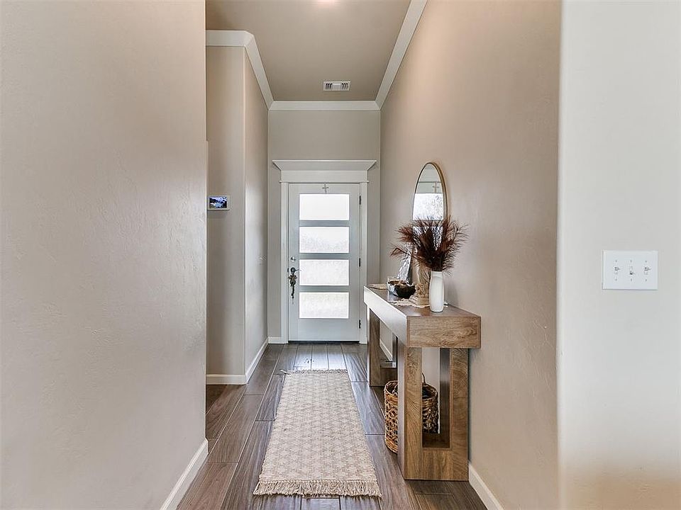 10808 NW 8th St, Yukon, OK 73099 | Zillow