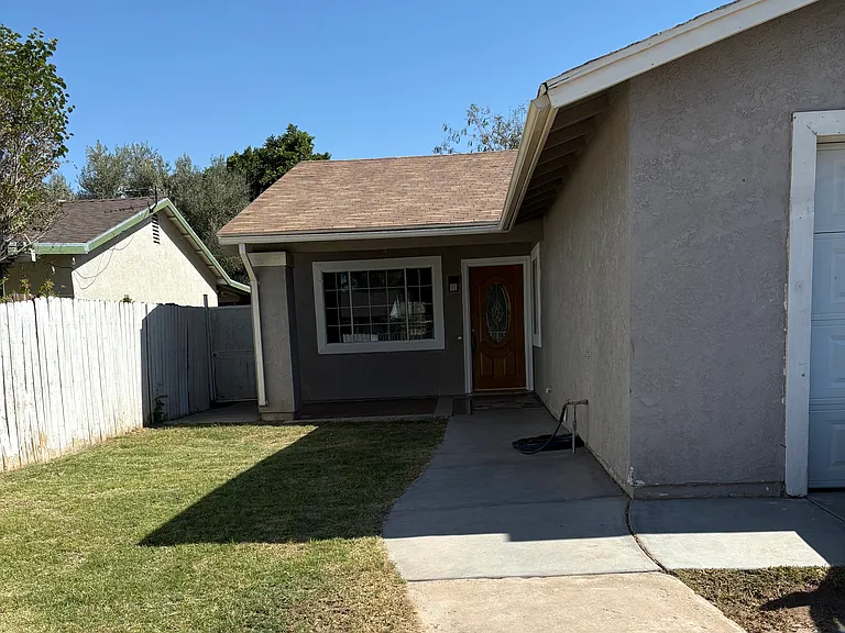 608 C Quiroz St — Photo 2