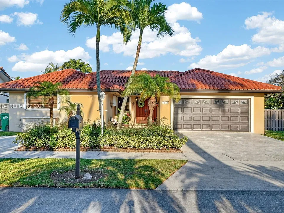 3381 SW 140th Ave
