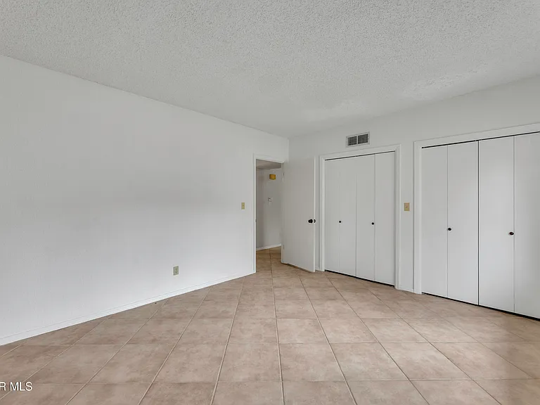 620 Lakeway Dr — Photo 47