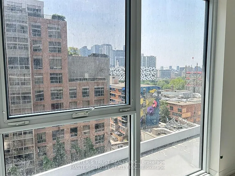 280 Dundas St W #906 — Photo 14