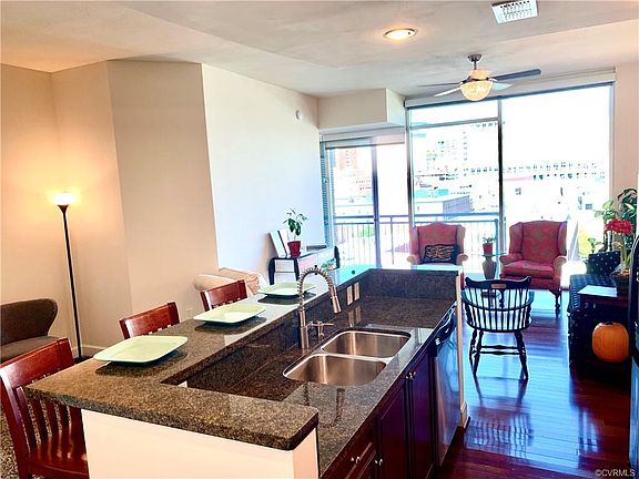 2nd image of 301 Virginia St #U1007