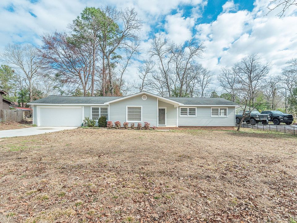 1st image of 48 Vanderbilt Dr