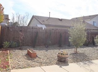 9925 Hawkview Way, Elk Grove, CA 95757