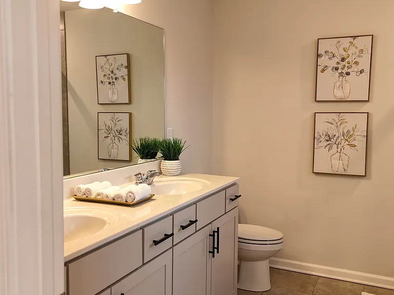 828 Royal Red Ct — Photo 39