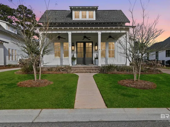 708 Boundary Dr, Fairhope, AL 36532