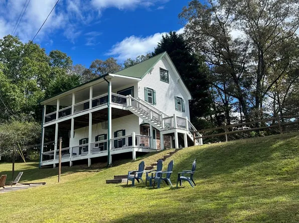 100 Blueberry Ln, Blue Ridge, GA 30513