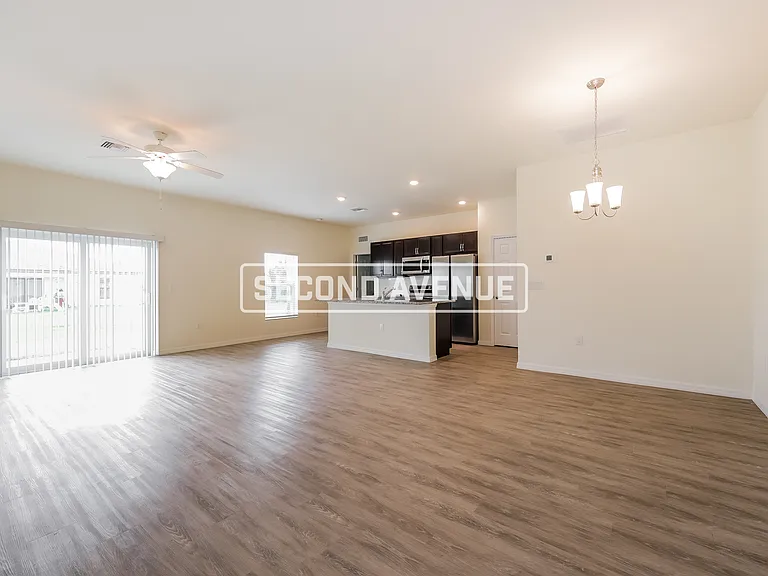 3202 NE 14th Pl — Photo 5