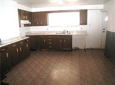Eat In Kitchen