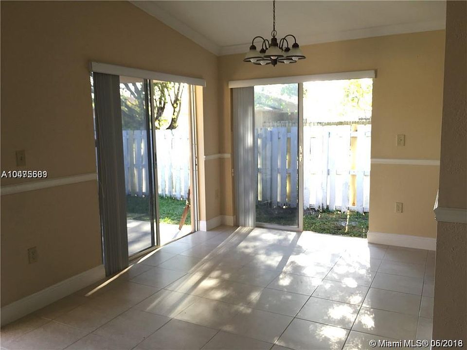 2nd image of 11831 SW 210th St