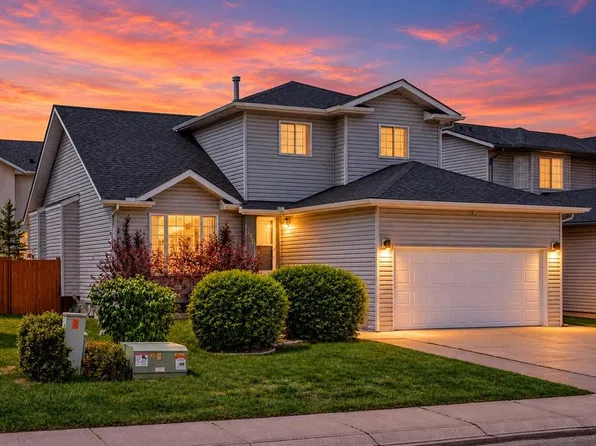 263 E Coral Keys Dr NE, Calgary, AB T3J 3K4