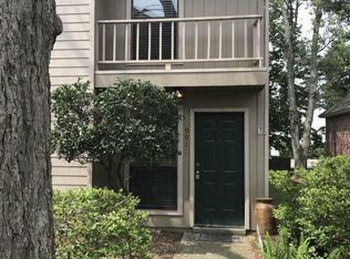 991 Ridgepoint Ct, Baton Rouge, LA 70810