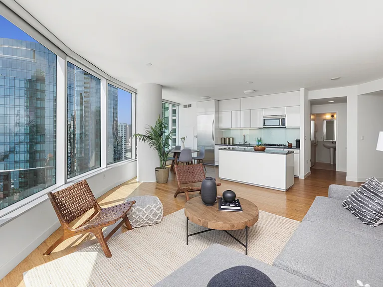 338 Spear St #31E — Photo 5