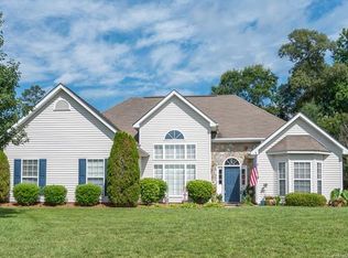 425 Riverfront Pkwy, Mount Holly, NC 28120