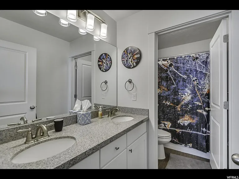 569 W Lewski Ln — Photo 18