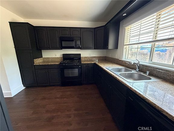 2nd image of 1238 W 55th St