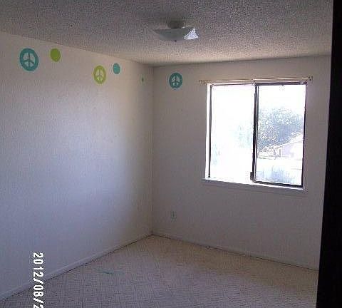 3rd image of 13219 E Heroy Ave