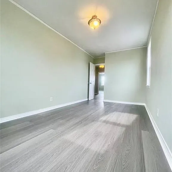 8012 165th St #3 — Photo 2