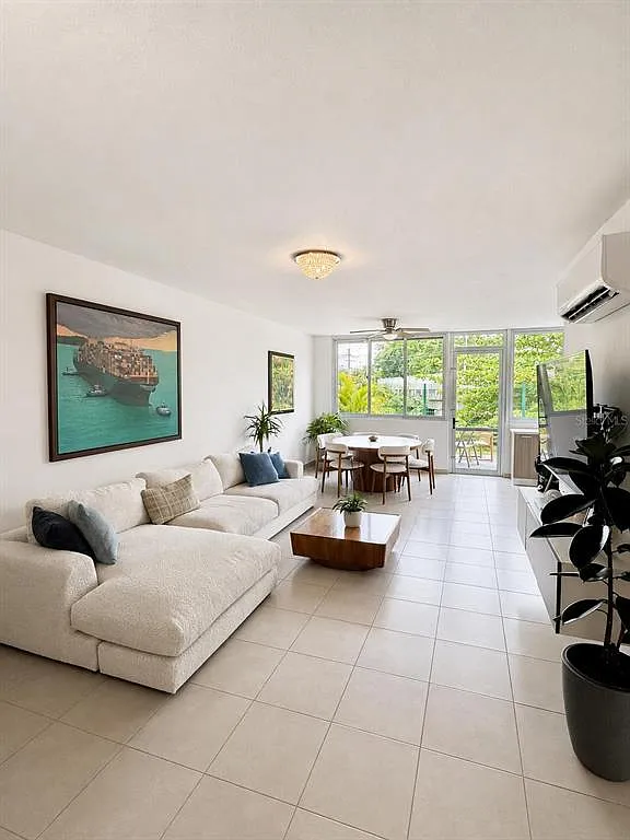 3 bed, 2.5 bath, $3,950 — Photo 2