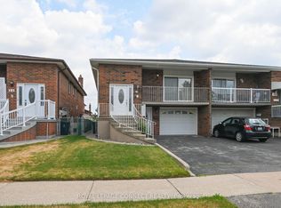 28 John Lindsay Ct, Toronto, ON M3L 2K1
