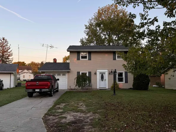 106 Eastwood Ct, Garrett, IN 46738