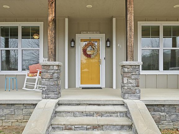 3rd image of 41 Rivers Edge Cv