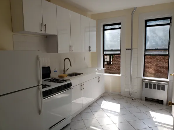 32-23 48th Street image 1 of 8