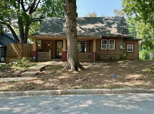 703 N 12th St, Leavenworth, KS 66048