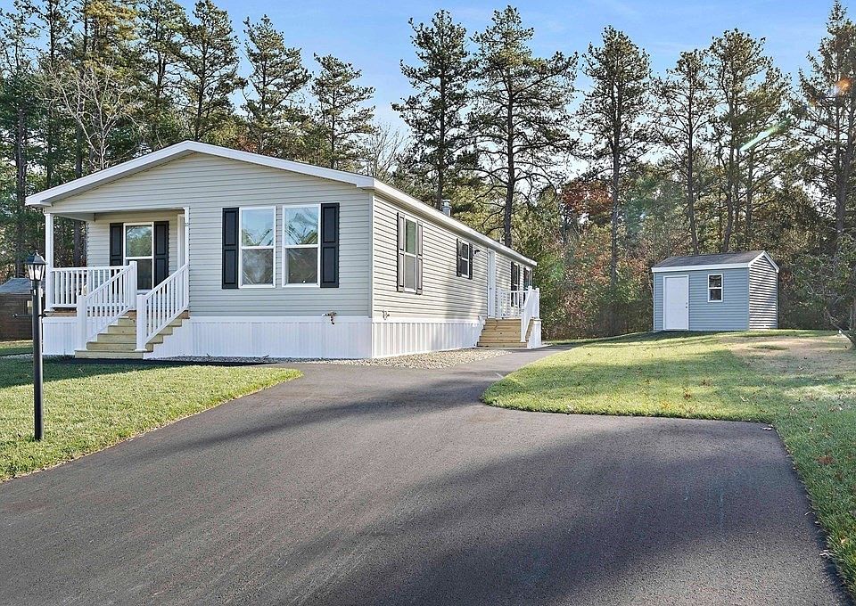 37 Adams Cir, Carver, MA 02330 Zillow