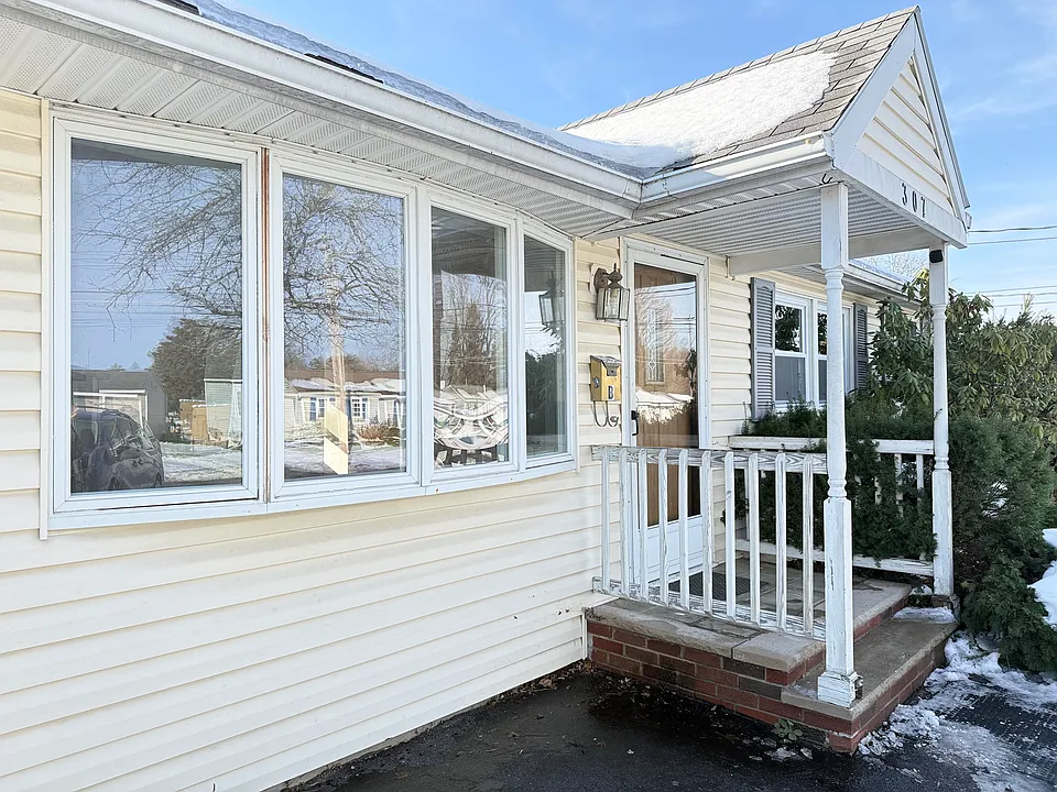 307 Pleasantview Dr
