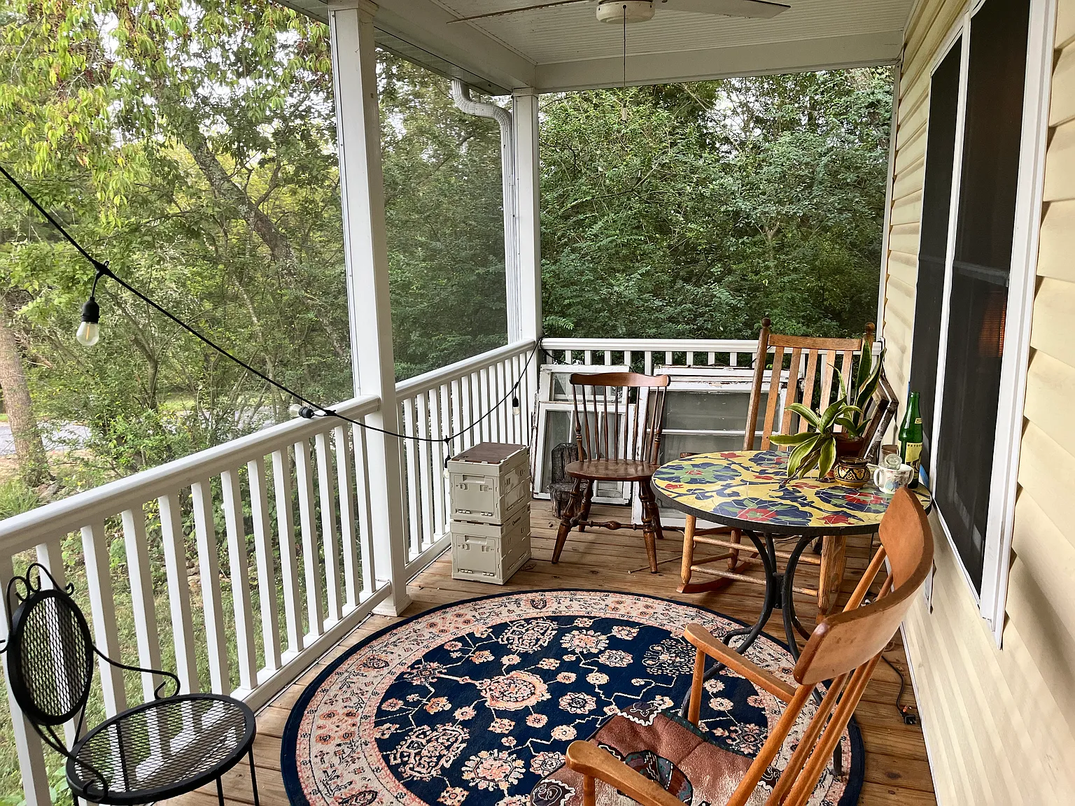 3 bed, 2.5 bath, 1400 sqft, $2,200 — Photo 2