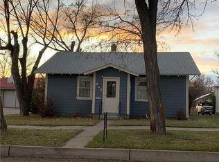 417 4th St W, Roundup, MT 59072